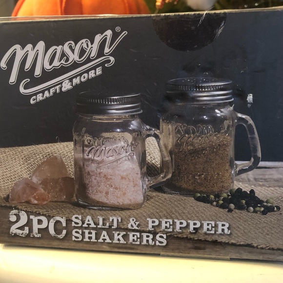 Mason Farmhouse 2Pc Salt & Pepper Shakers - Picture 14 of 14